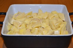 Курица с картошкой в сметане в духовке