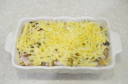 Курица с шампиньонами и сыром в духовке