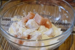 название картинки Курица с шампиньонами в сливочном соусе