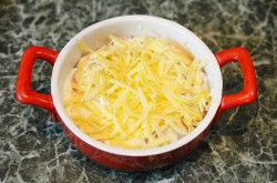 название картинки Курица с сыром в духовке