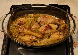 Куриные ножки в сливках с шампиньонами в духовке