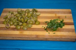 Курица тушеная с грибами и овощами