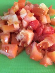 название картинки Курица тушеная с овощами в сметане