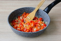 Курица с персиками в кисло-сладком соусе