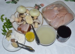 Курица в красном вине