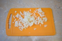 Курица в майонезе с луком и картошкой в духовке