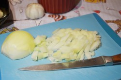 название картинки Курица в сметане в мультиварке