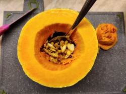 Курица в тыкве запеченная в духовке