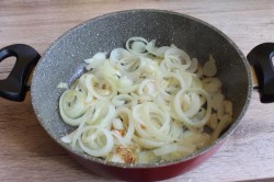 название картинки Курица с ананасами и сыром в духовке запеченная