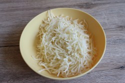 название картинки Курица с ананасами и сыром в духовке запеченная