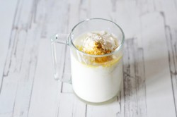 Куриная грудка с грибами и сыром на сковороде