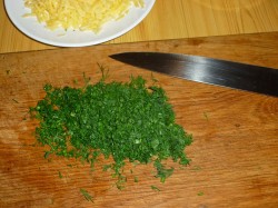 название картинки Куриная грудка с грибами и сыром в духовке