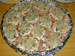 название картинки Куриная грудка с грибами и сыром в духовке