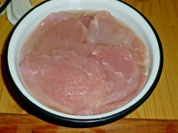 название картинки Куриная грудка с грибами и сыром в духовке