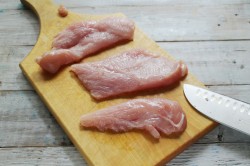 название картинки Куриная грудка в духовке с картошкой и сыром