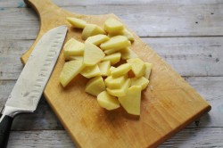 название картинки Куриная грудка в духовке с картошкой и сыром