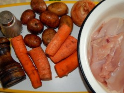 Куриная грудка с овощами в духовке