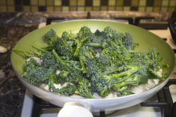 Куриное филе с брокколи в сливочном соусе - шаг 5 Куриное филе с брокколи в сливочном соусе - шаг 5