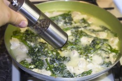 Куриное филе с брокколи в сливочном соусе - шаг 7 Куриное филе с брокколи в сливочном соусе - шаг 7