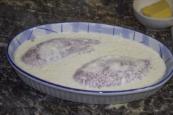 Куриная грудка в соусе в духовке