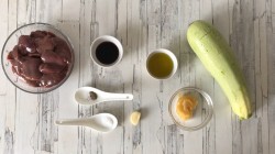 название картинки Куриная печень с кабачками в духовке