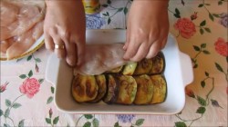 Куриная запеканка с баклажанами и помидорами и сыром - шаг 4