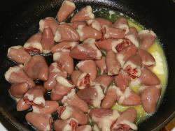 название картинки куриные сердечки с грибами в сметане