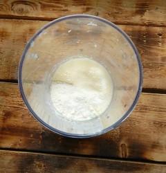 Куриное филе в сметанном соусе на сковороде - шаг 4 Куриное филе в сметанном соусе на сковороде - шаг 4