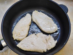 название картинки Куриное филе с грибами и сыром