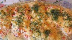 Куриное филе с перцем и зеленью в духовке