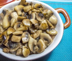 название картинки Куриное филе с шампиньонами в духовке