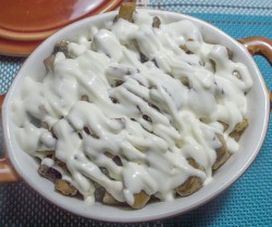 название картинки Куриное филе с шампиньонами в духовке