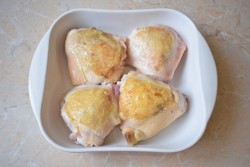 название картинки Курица в сливочном соусе в духовке