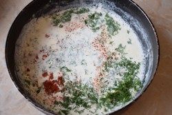 название картинки Курица в сливочном соусе в духовке