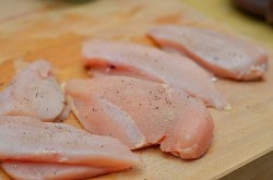 название картинки Куриное филе в сливочном соусе с сыром