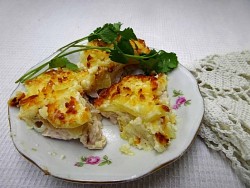 Куриное мясо под шубой в духовке
