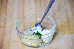 Куриные бедра с хрустящей корочкой в духовке