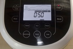 название картинки Куриные бедрышки в мультиварке с картошкой