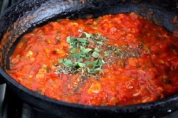 Куриные бёдрышки без кости с овощами и сыром - шаг 3