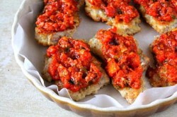 Куриные бёдрышки без кости с овощами и сыром - шаг 6