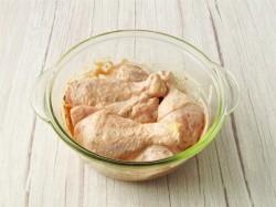 Куриные голени с картошкой в духовке