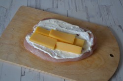 Куриные кармашки с сыром