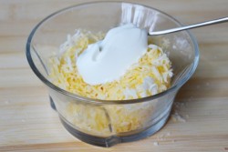 название картинки Детские куриные котлеты под соусом