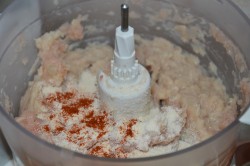 название картинки Куриные котлеты на пару в мультиварке