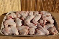 название картинки Куриные крылышки барбекю на мангале