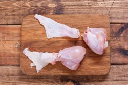 Фаршированные куриные ножки в духовке