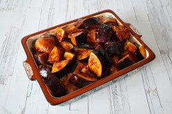 название картинки Куриные ножки с баклажанами в соусе терияки