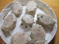 Куриные паровые котлеты в микроволновке