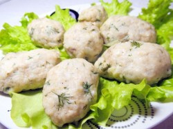 Куриные паровые котлеты в микроволновке