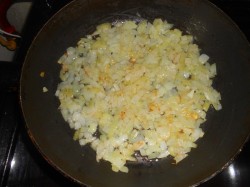 название картинки Куриные сердечки в сырном соусе